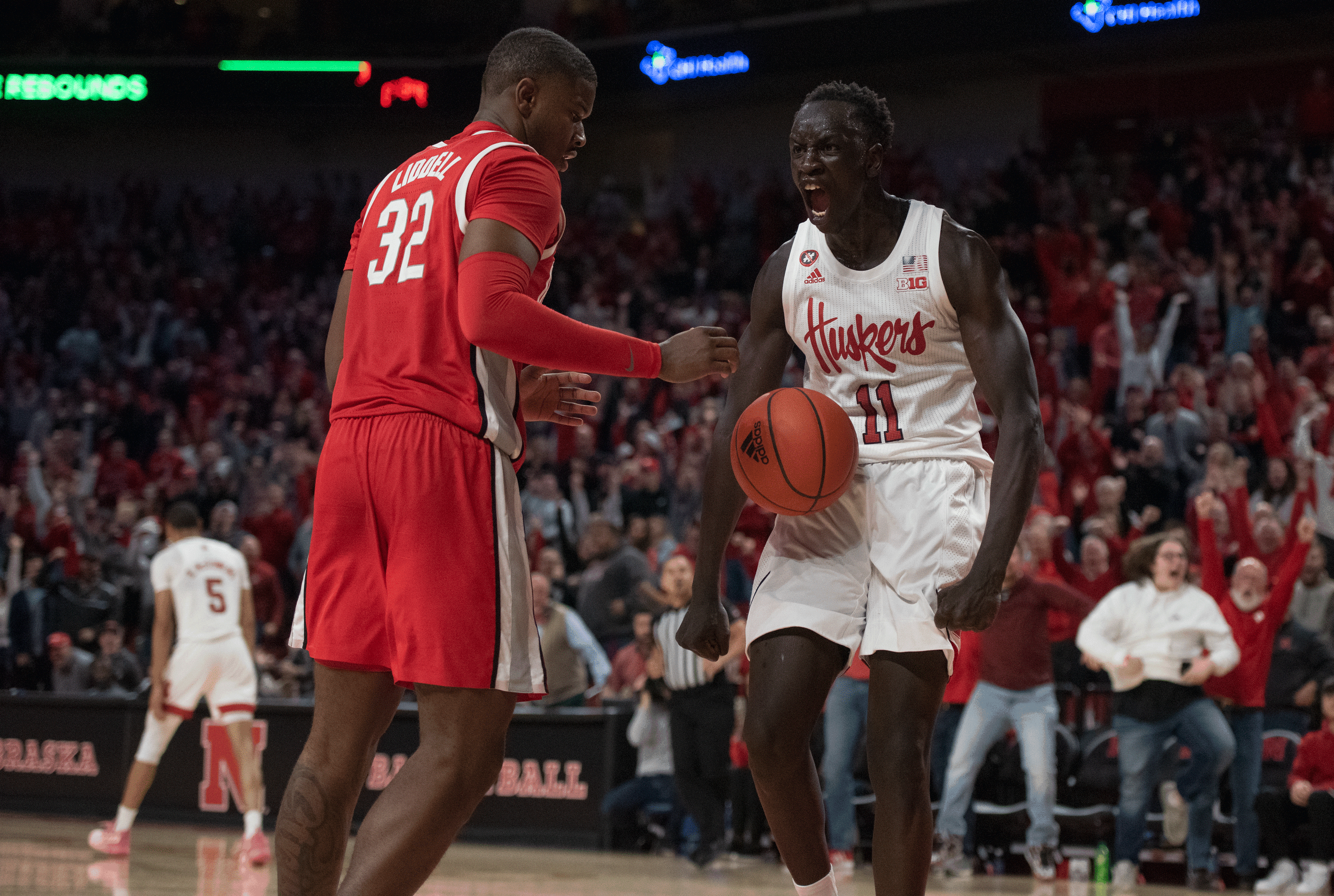 Men's basketball vs. Ohio State Photo No. 9